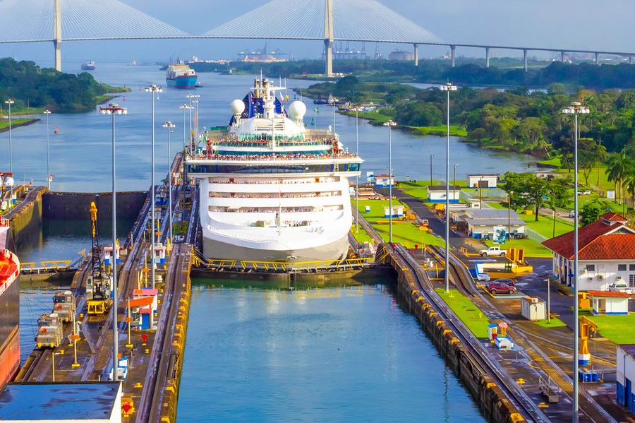 Why the panama Canal is a great miracle?